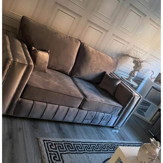 Layla 3 + 2 Sofas