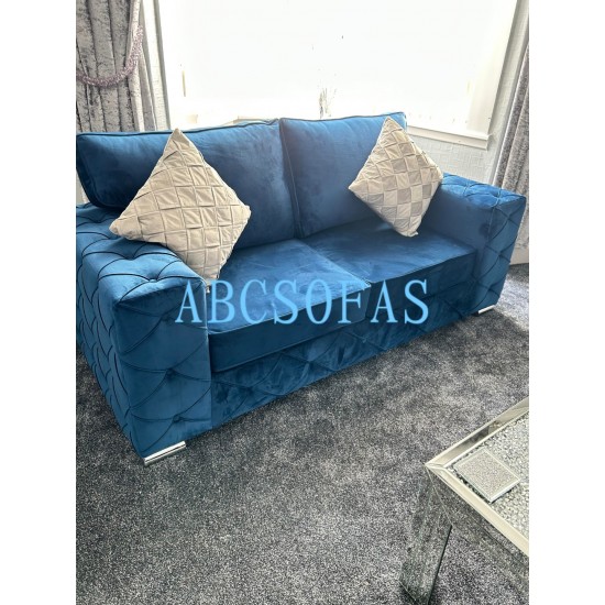 Milton 3 + 2 Sofas